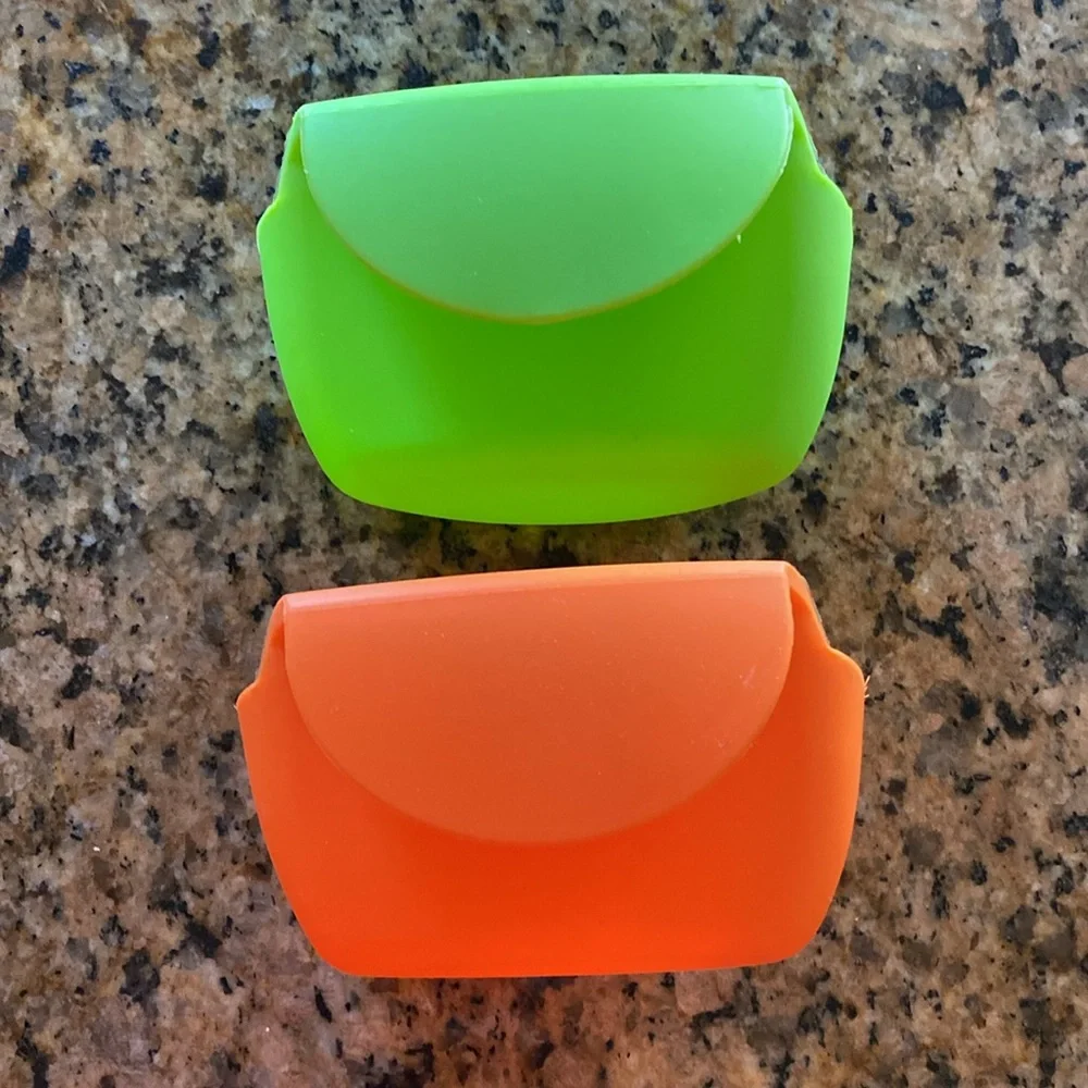 Trendy Hime Goods Silicone Clip Dip Sauce Condiment Snack Bowls Set of 2